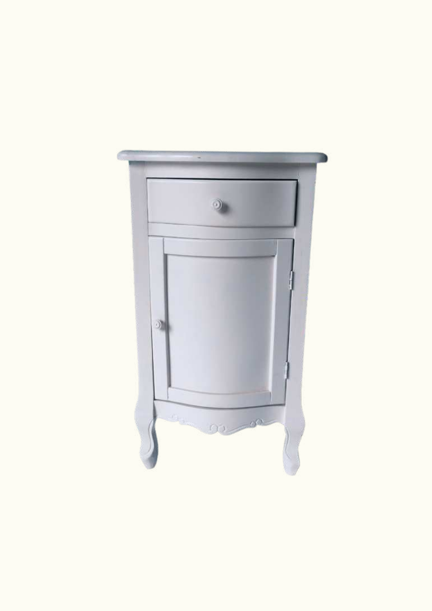 Wooden chest of drawers