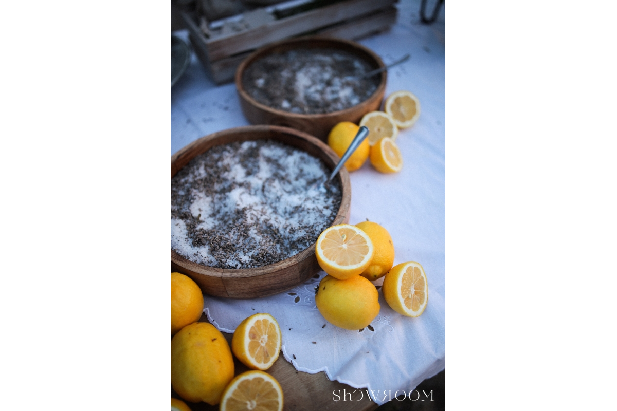 Lavander & salt table